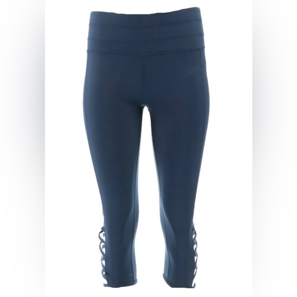 NWOT TA Tracy Anderson G.I.L.I. Petite Leggings Cutout - Picture 1 of 9